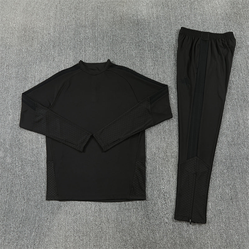 Manchester United 2026/2027 Black Tracksuit