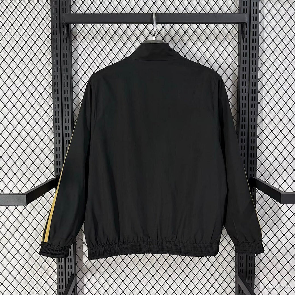 Manchester United 2026/2027 Reversible Windbreaker Jacket