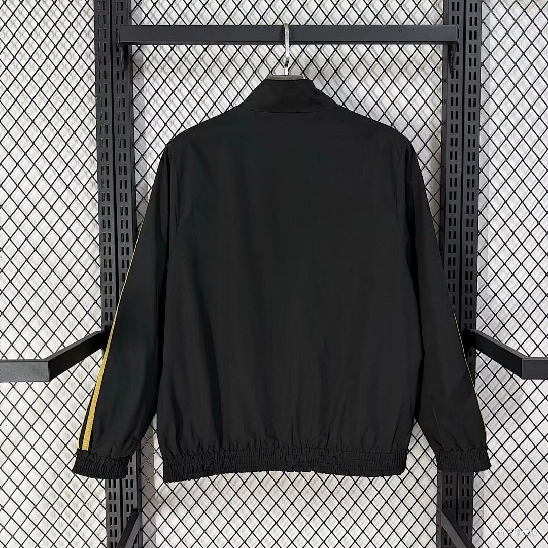 Manchester United 2026/2027 Reversible Windbreaker Jacket