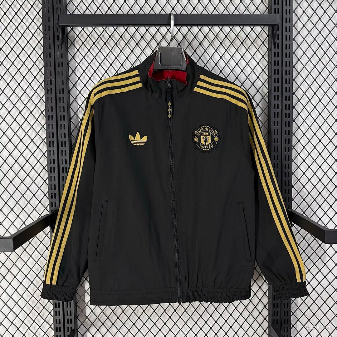 Manchester United 2026/2027 Reversible Windbreaker Jacket