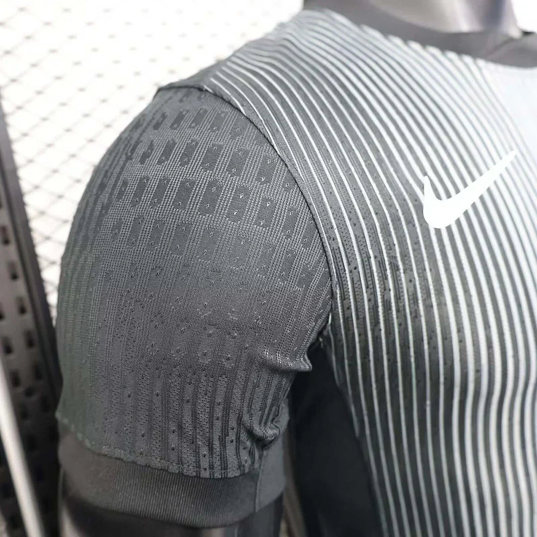 PSG 2025/2026 Goalkeeper Kit