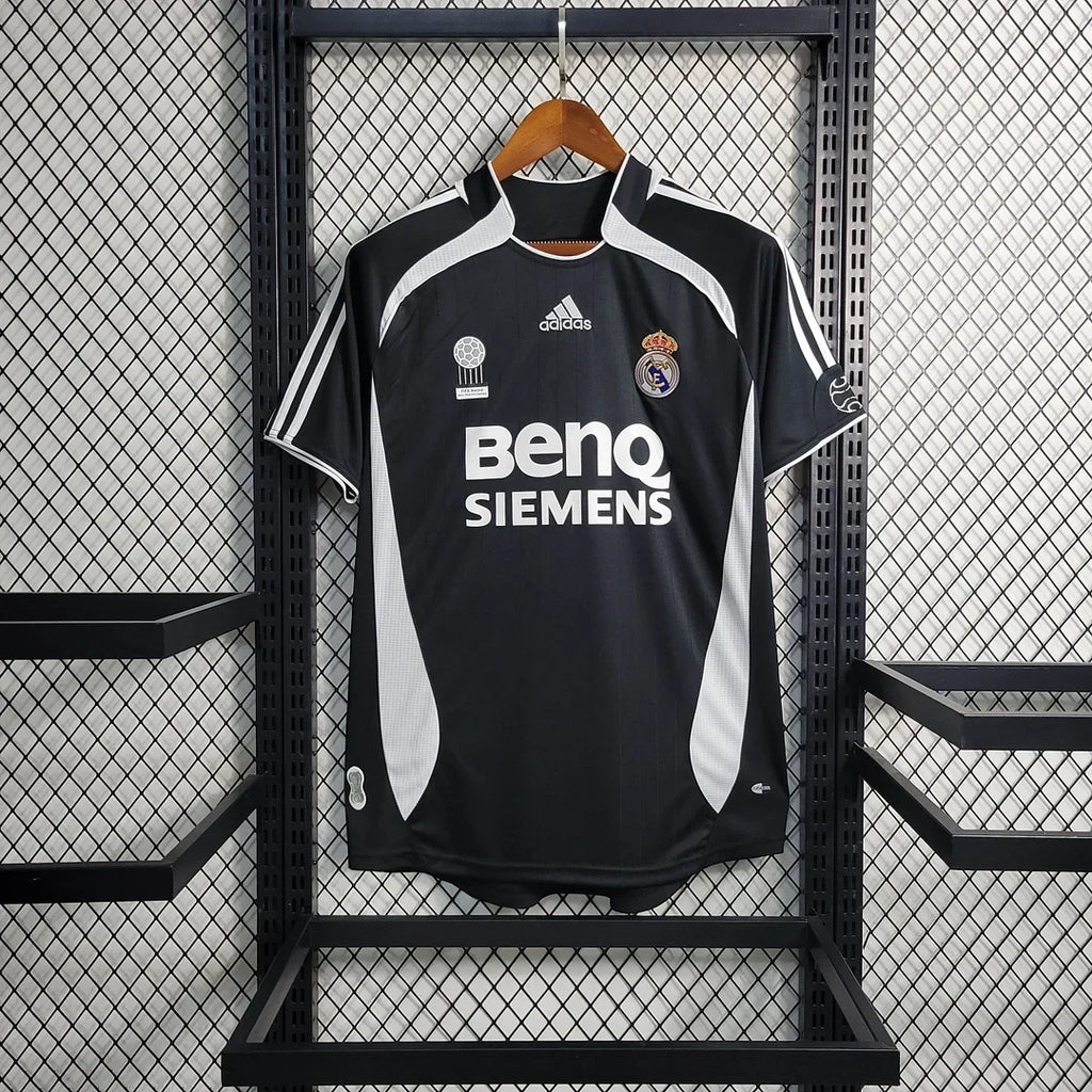 Real Madrid 2006/2007 Away Retro Jersey
