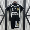 Real Madrid 2006/2007 Away Retro Kit Kids Size