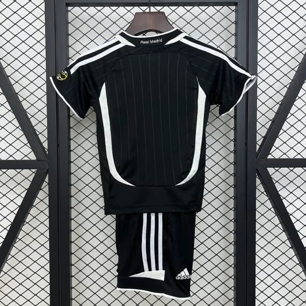 Real Madrid 2006/2007 Away Retro Kit Kids Size