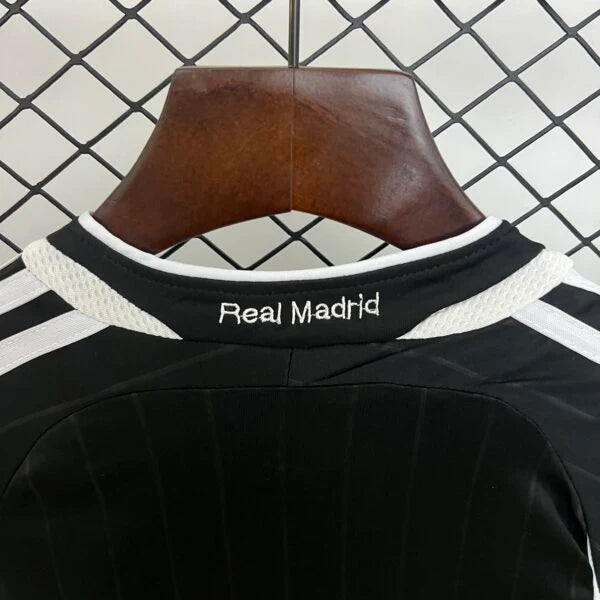 Real Madrid 2006/2007 Away Retro Kit Kids Size