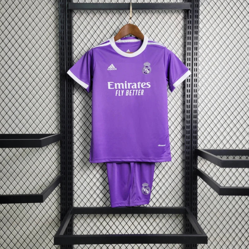 Real Madrid 2016/2017 Away Kit Kids Size