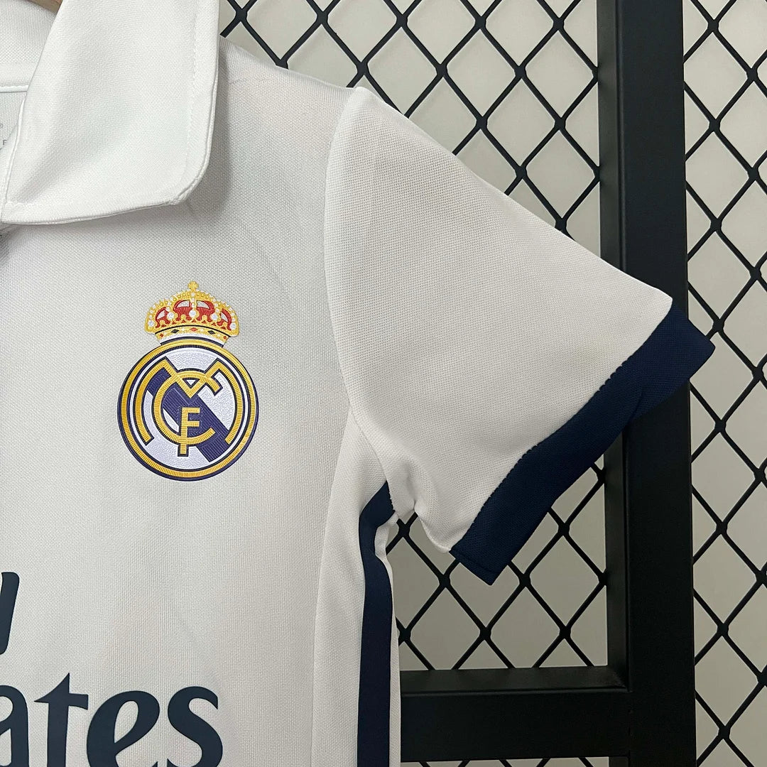 Real Madrid 2016/2017 Home Retro Kit Kids Size
