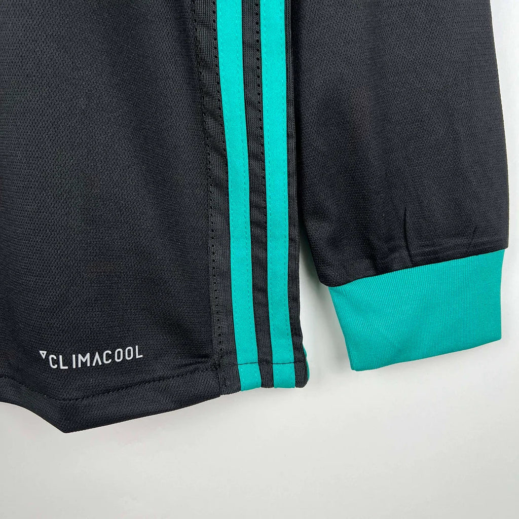 Real Madrid 2017/2018 Away Long Sleeve Retro Jersey
