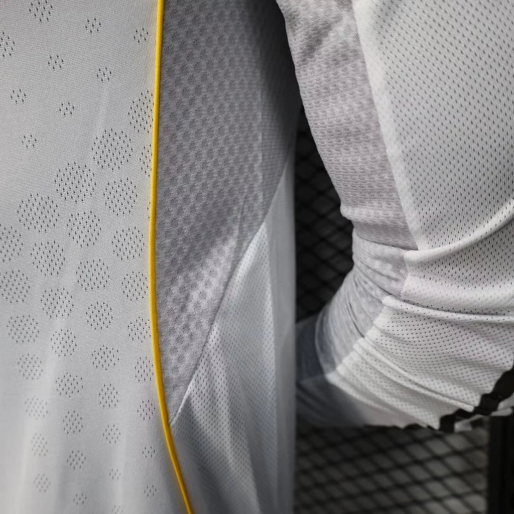 Real Madrid 2025/2026 Home Long Sleeve Jersey