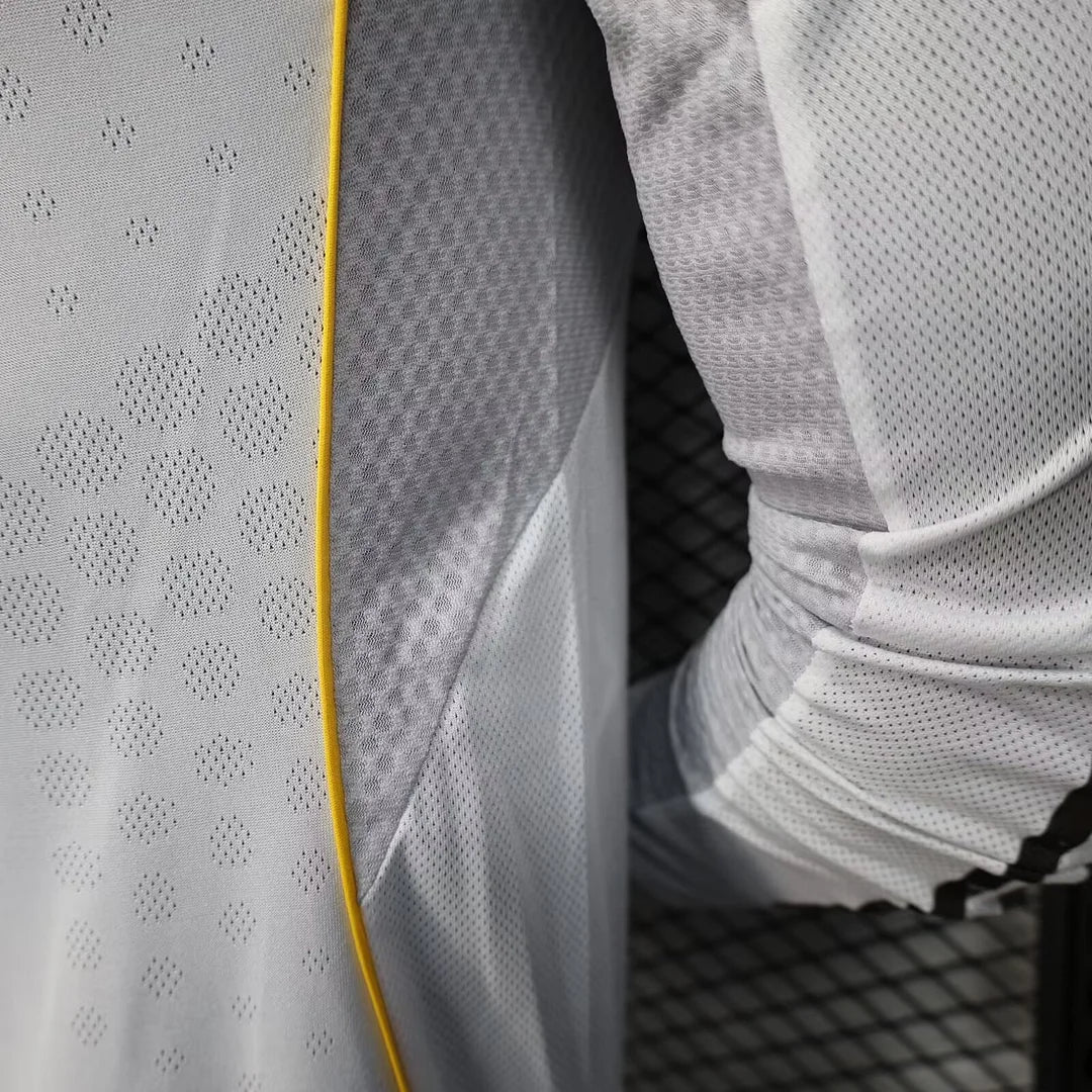 Real Madrid 2025/2026 Home Long Sleeve Jersey