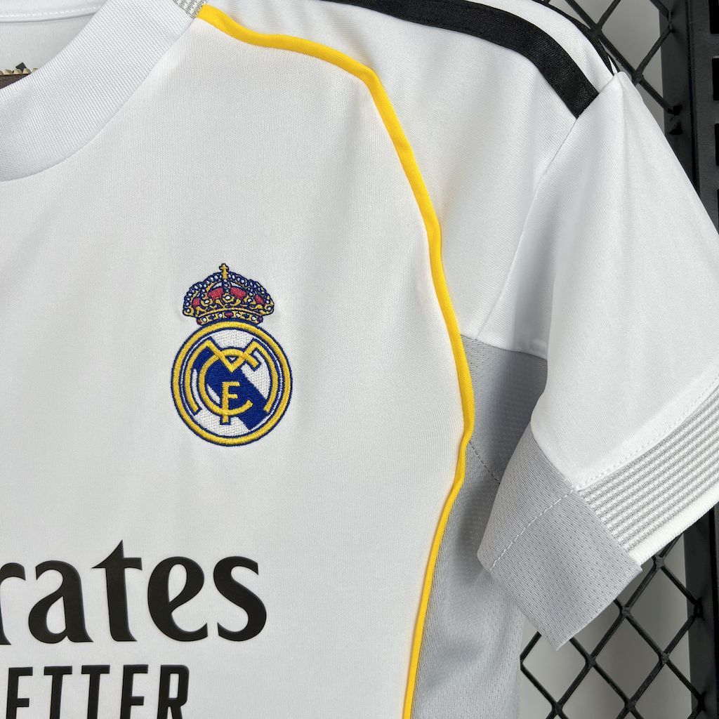 Real Madrid 2025/2026 Home Women Jersey